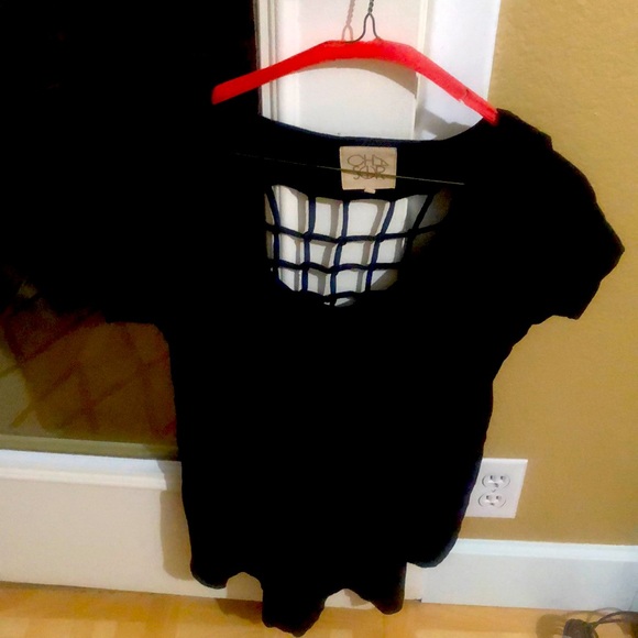 Chaser black tee with net open back - Picture 1 of 4
